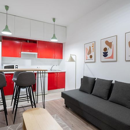 Apartamento En Chueca Para 4 Personas Alquiler Temporal Madrid Exterior foto