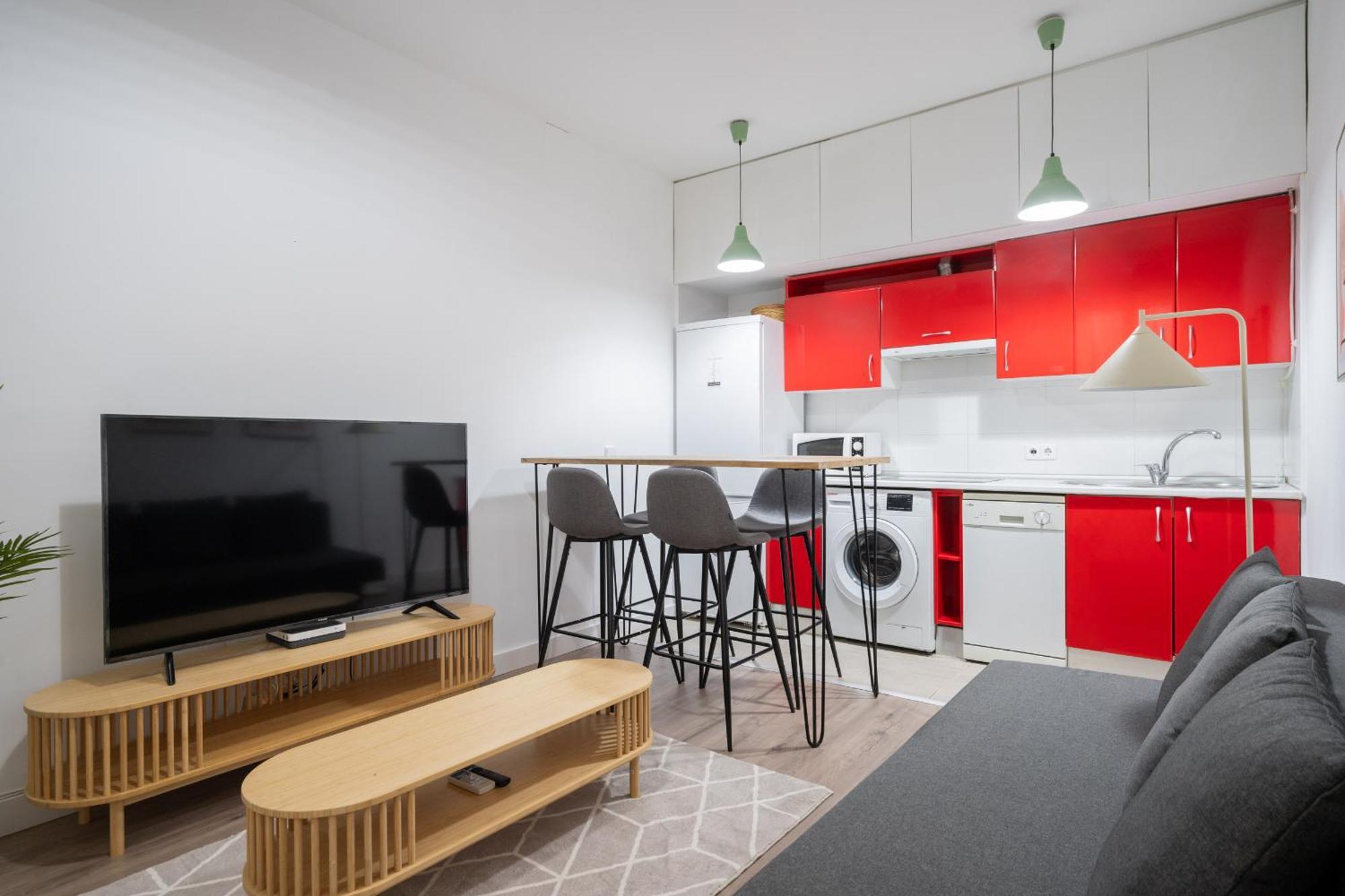 Apartamento En Chueca Para 4 Personas Alquiler Temporal Madrid Exterior foto